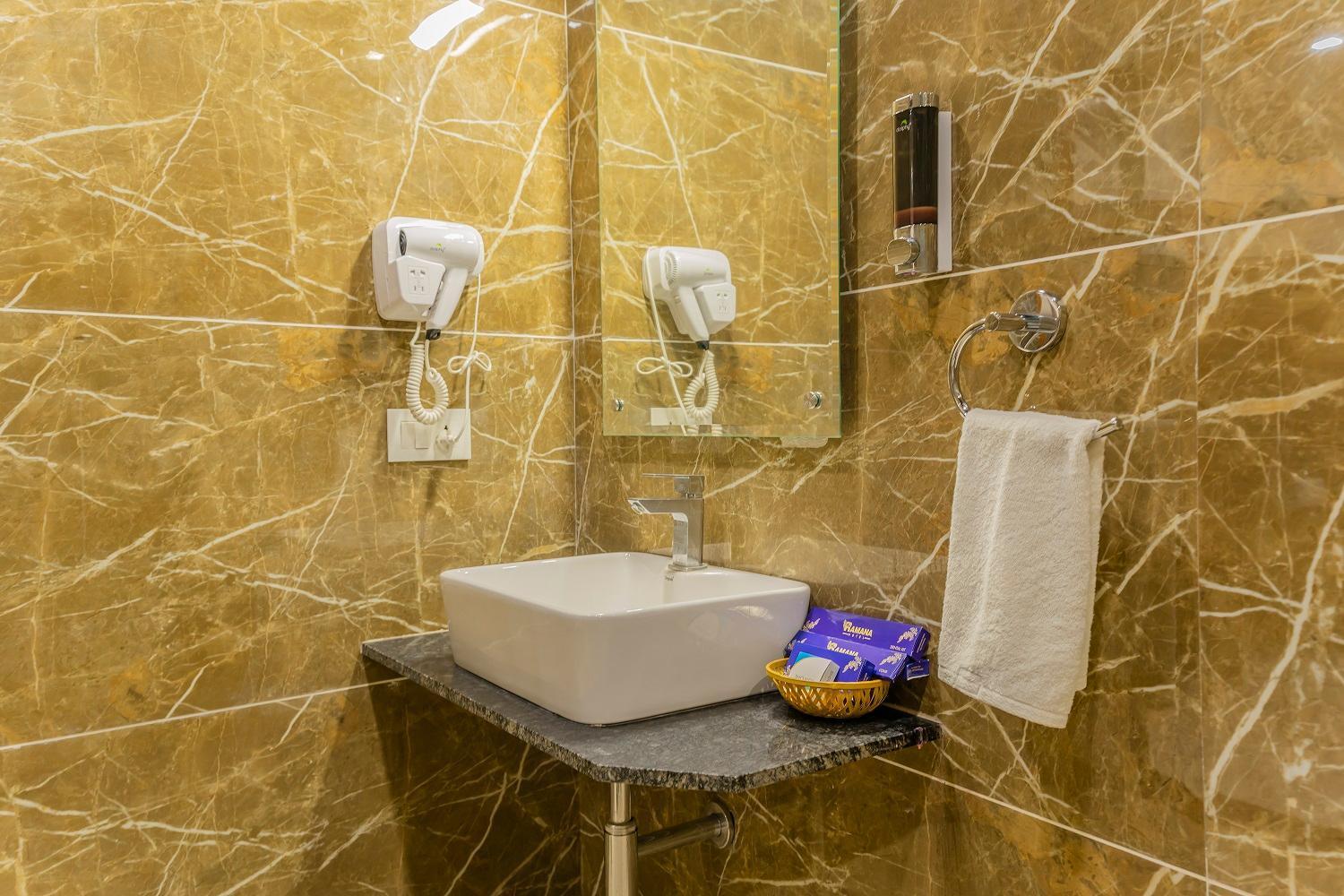 Ramana Hotel ウダイプル エクステリア 写真